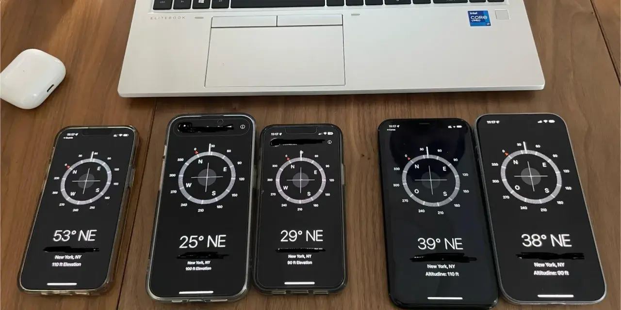 Fem iPhones visar kompass-appar. En laptop och AirPods ligger bredvid.