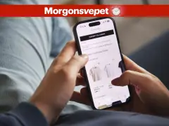 Person använder mobil för att handla kläder, ser information om returer och apple återbetalning.