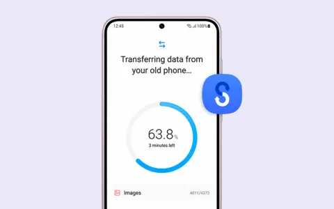 En Samsung-telefon visar dataöverföring från en gammal telefon. 63,8% klart, 3 minuter kvar. Perfekt för att byta telefon Samsung till Samsung.