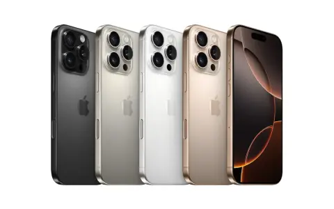 Fyra iPhones i olika färger: svart, silver, vit och guld. En snabbstart iPhone i efterhand kan vara en bra idé för att fånga dessa skönheter.