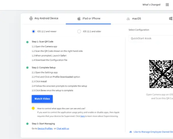 Instruktioner för att blockera hemsidor på iPhone med Scalefusion. Skanna QR-koden för att konfigurera enheten.
