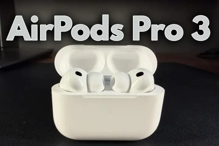 Vita Airpods Pro 3 i sitt laddningsfodral, redo för nästa ljudupplevelse.