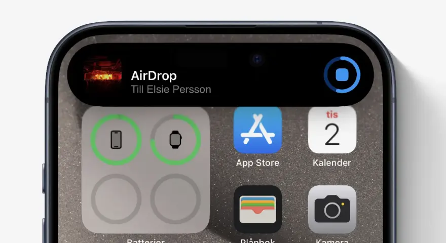 iPhone visar AirDrop-överföring till Elsie Persson. En bild av en konsert visas.