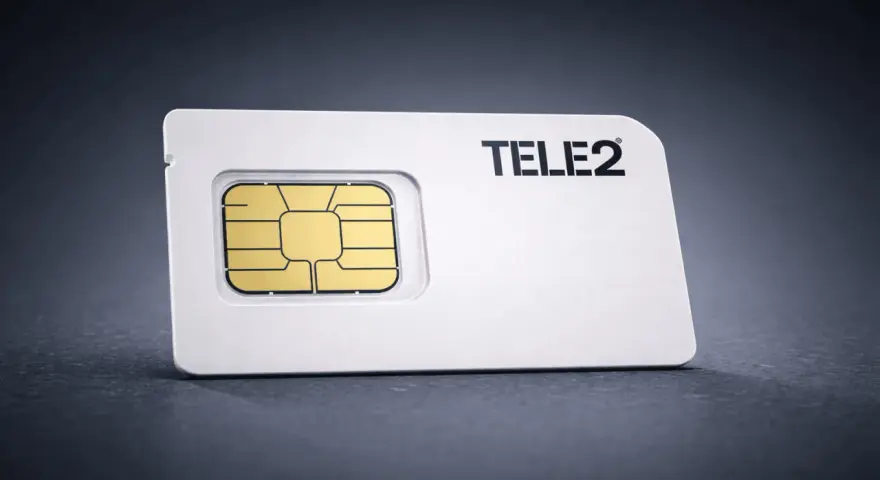Ett Tele2 SIM-kort, redo att aktiveras för din mobilupplevelse.