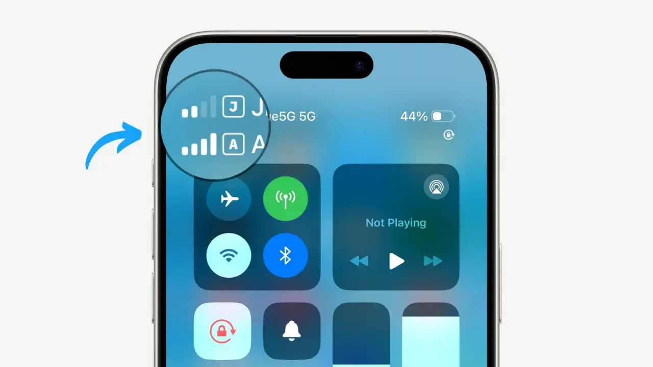 iPhone med dubbla simkort visar signalstyrka f&ouml;r tv&aring; operat&ouml;rer.